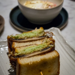 Japonský sendvič s BBQ portobellom a chimichurri kapustovým šalátom / Kikko Bā / Viedeň, 2019